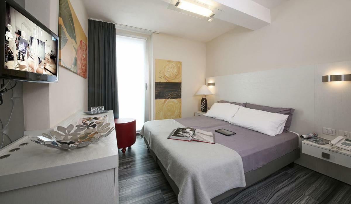 Atelier Hotel Design Gardone Riviera Luaran gambar